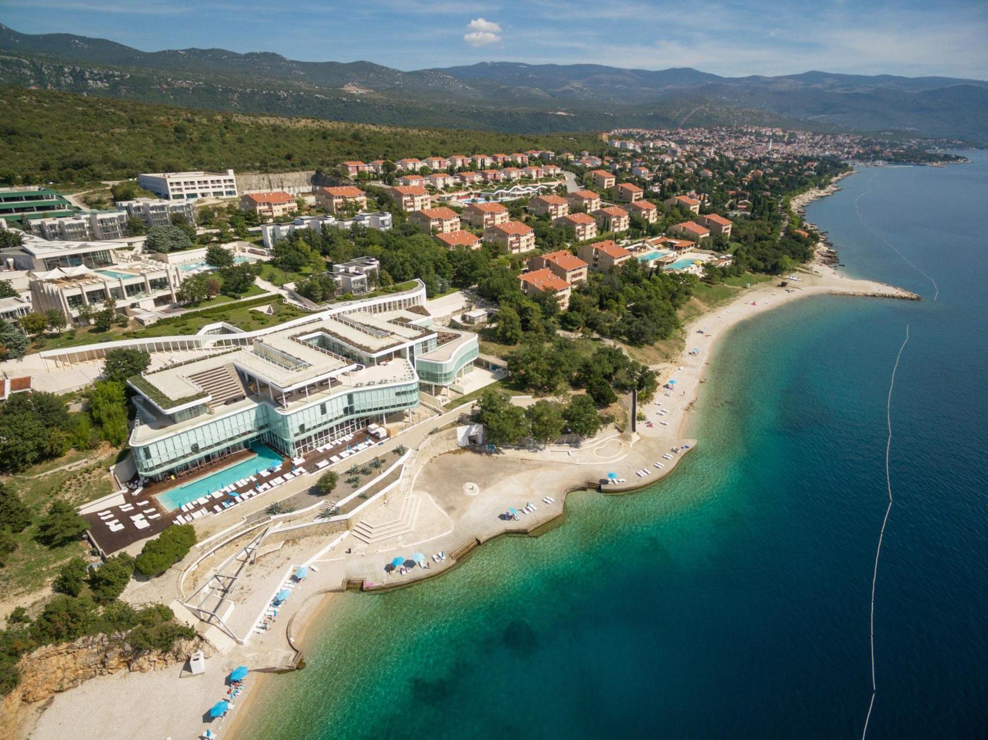 Apartments Grand Novi Vinodolski Resort Bagian luar foto