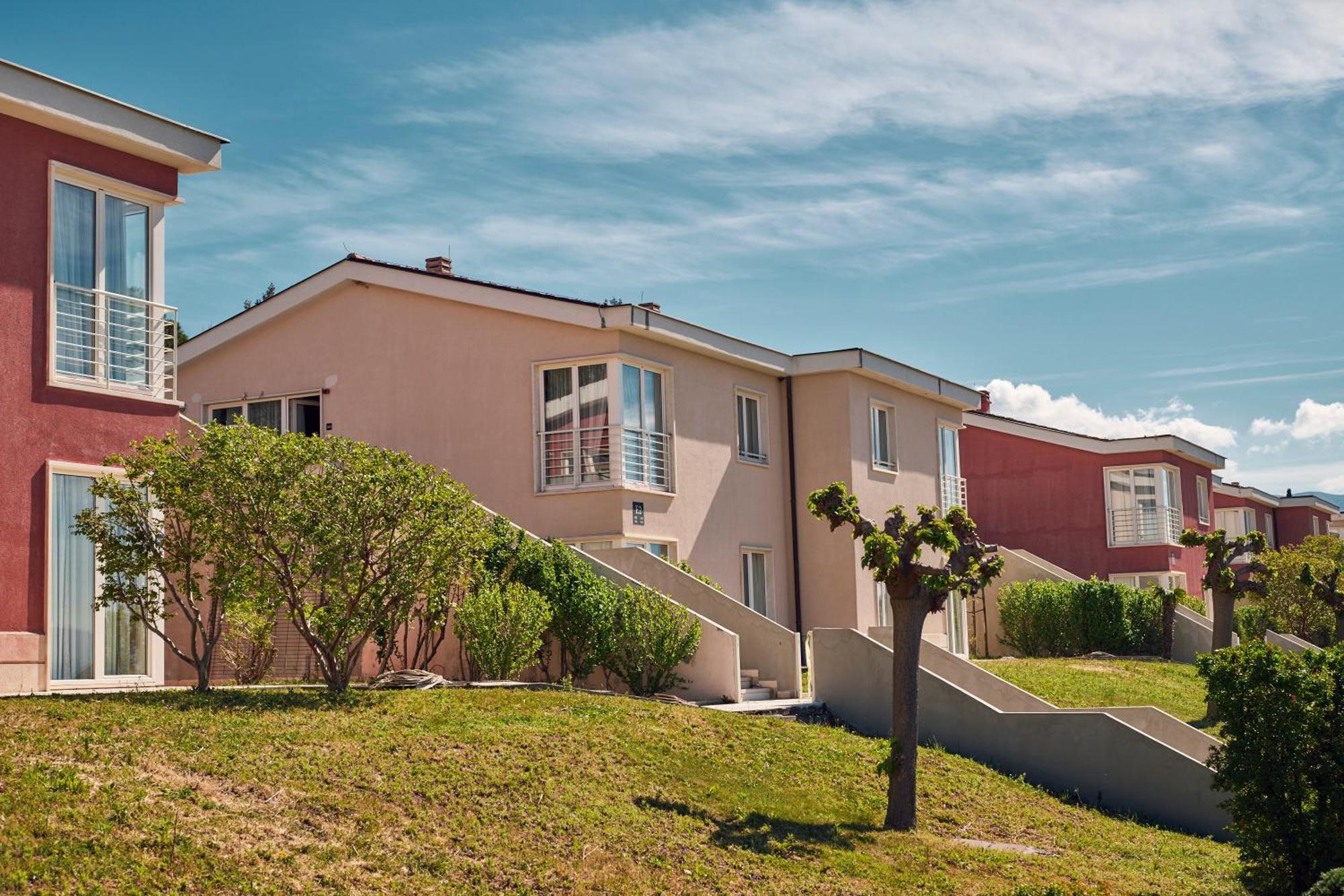 Apartments Grand Novi Vinodolski Resort Bagian luar foto
