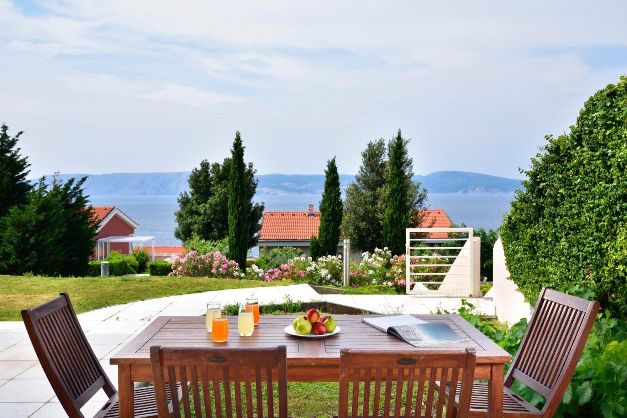 Apartments Grand Novi Vinodolski Resort Bagian luar foto