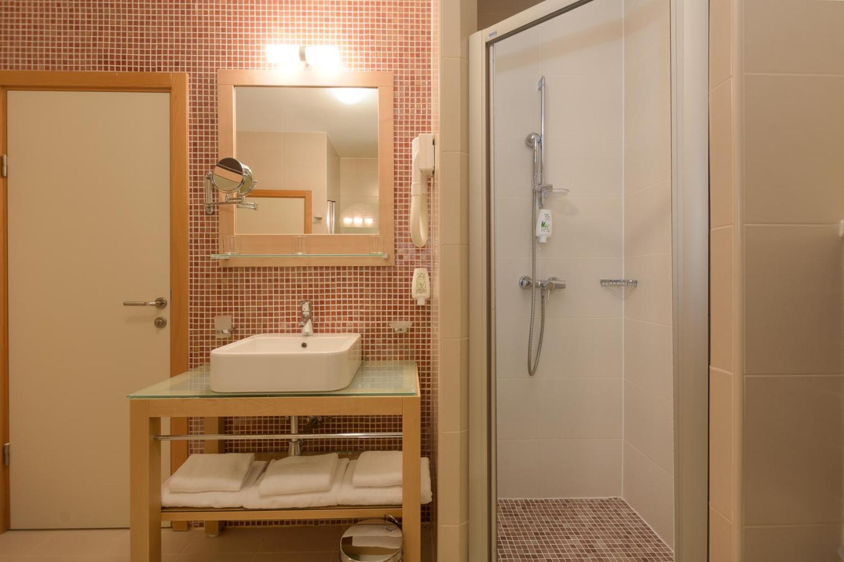 Apartments Grand Novi Vinodolski Resort Ruang foto
