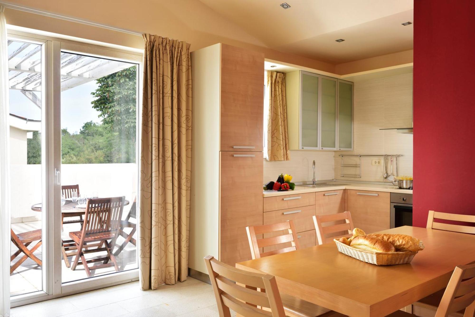 Apartments Grand Novi Vinodolski Resort Ruang foto
