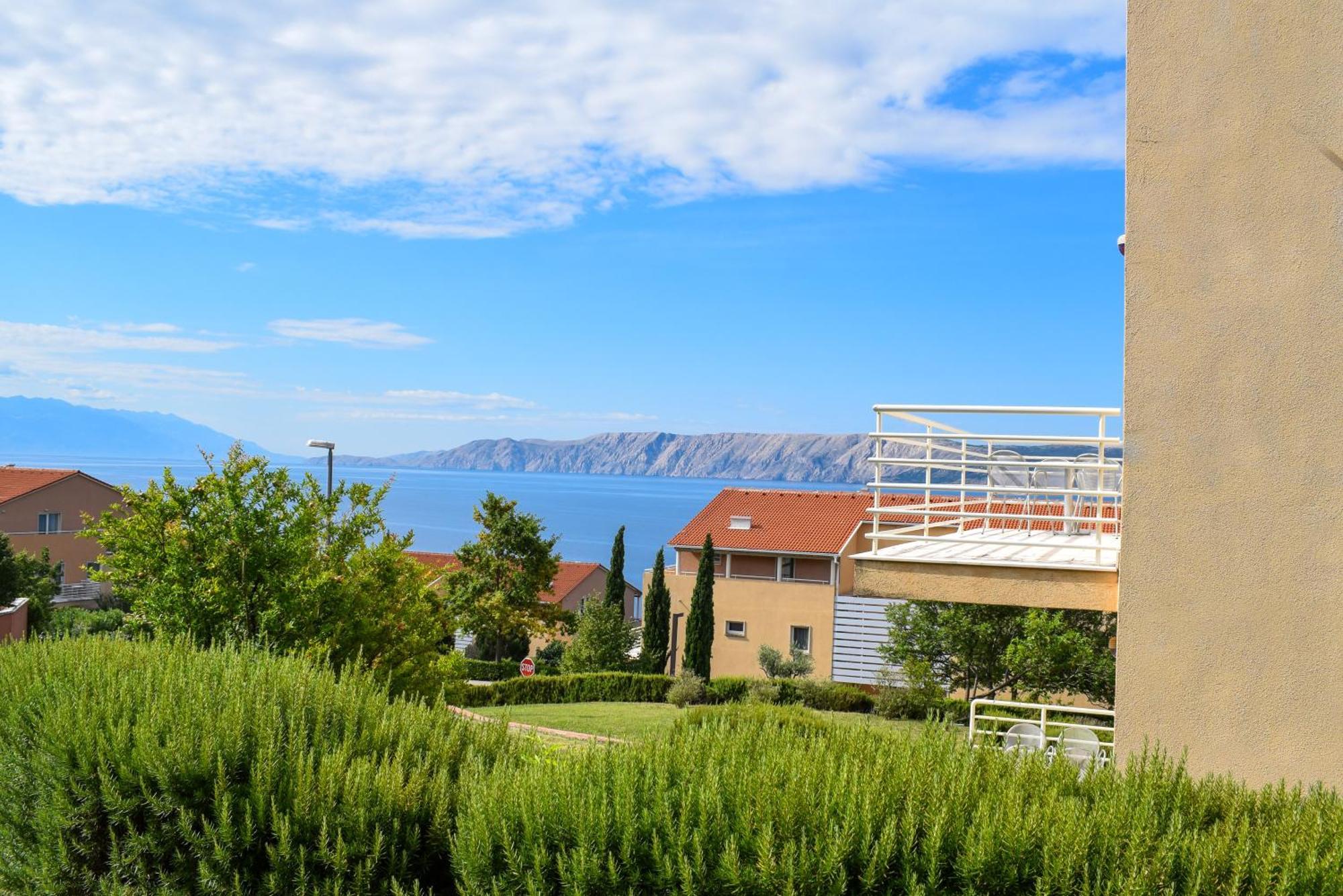 Apartments Grand Novi Vinodolski Resort Bagian luar foto